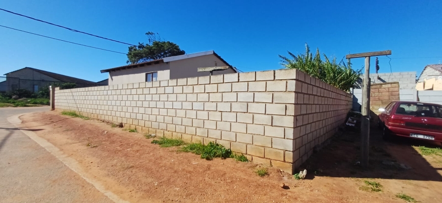 2 Bedroom Property for Sale in Govan Mbeki Eastern Cape